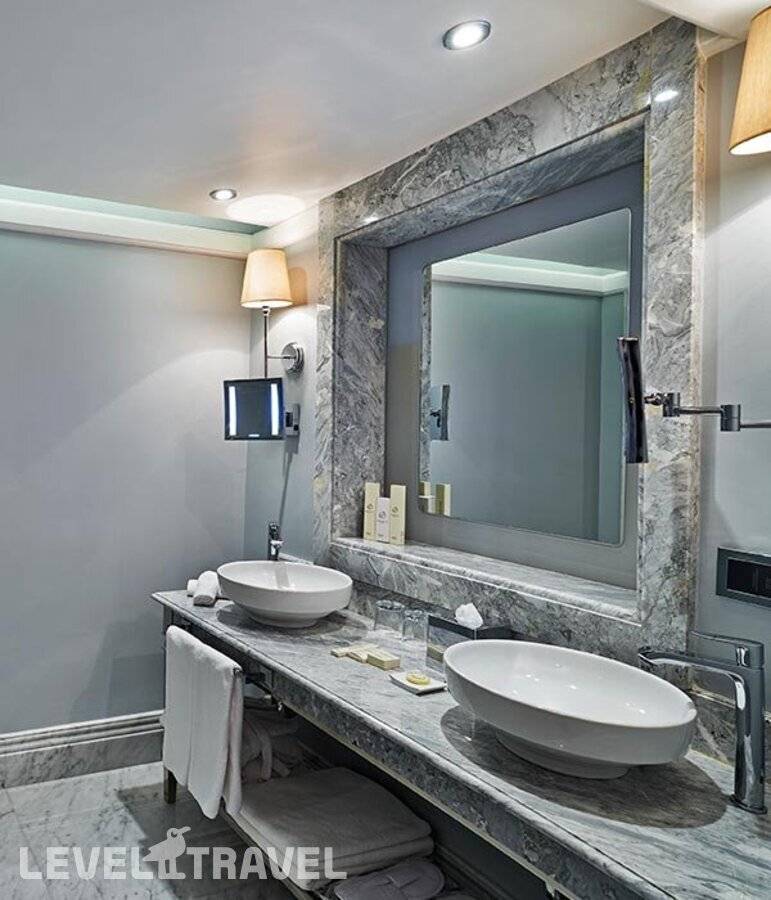 фотографии отеля The Bank Hotel Istanbul, a Member of Design Hotels - Special Class в Турция(Каракёй) - фото №39