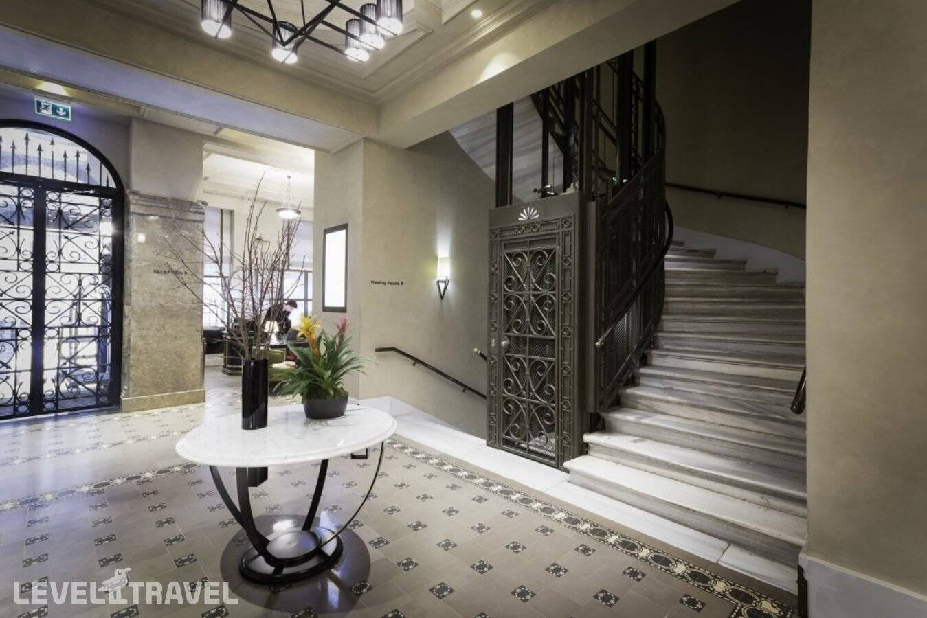 фотографии отеля The Bank Hotel Istanbul, a Member of Design Hotels - Special Class в Турция(Каракёй) - фото №19