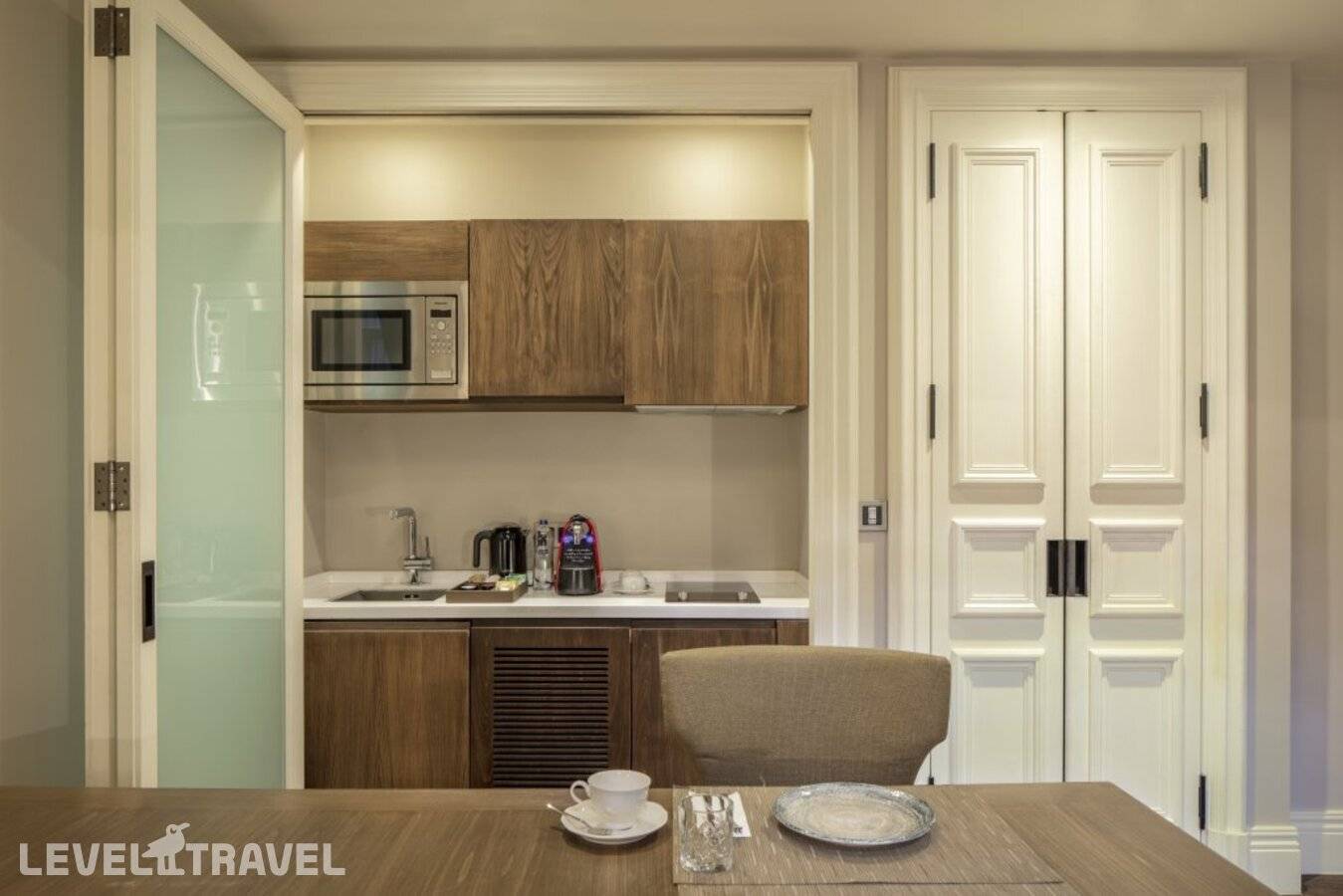 фотографии отеля The Bank Hotel Istanbul, a Member of Design Hotels - Special Class в Турция(Каракёй) - фото №36