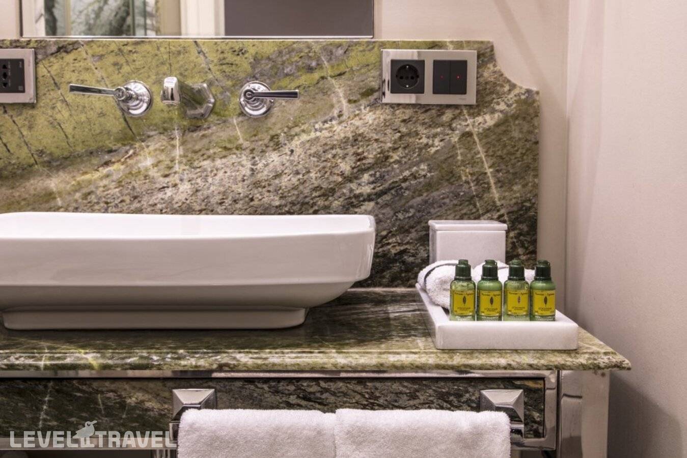 фотографии отеля The Bank Hotel Istanbul, a Member of Design Hotels - Special Class в Турция(Каракёй) - фото №41