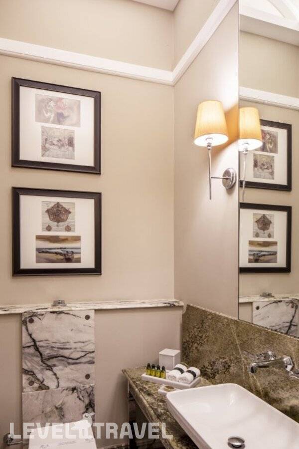 фотографии отеля The Bank Hotel Istanbul, a Member of Design Hotels - Special Class в Турция(Каракёй) - фото №34