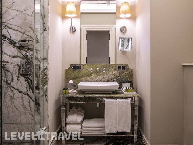 Фотография The Bank Hotel Istanbul, a Member of Design Hotels - Special Class