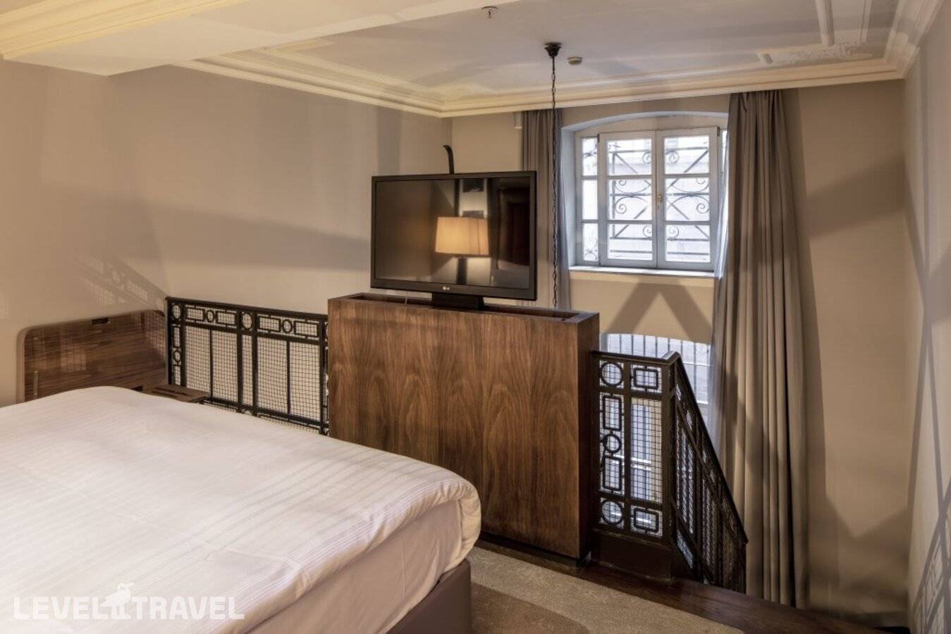 фотографии отеля The Bank Hotel Istanbul, a Member of Design Hotels - Special Class в Турция(Каракёй) - фото №24