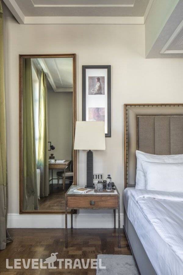 фотографии отеля The Bank Hotel Istanbul, a Member of Design Hotels - Special Class в Турция(Каракёй) - фото №2