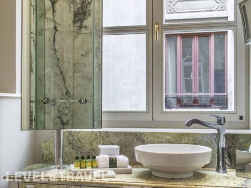 Фотография The Bank Hotel Istanbul, a Member of Design Hotels - Special Class