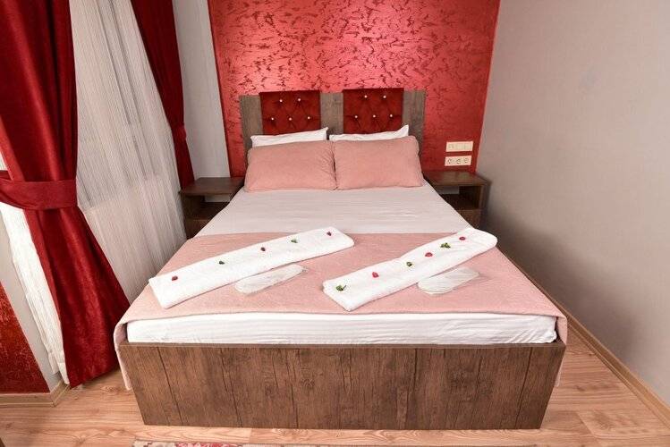 Rays Hotel