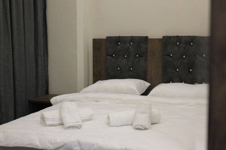 Rays Hotel