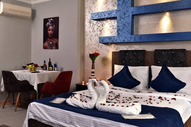 Rays Hotel