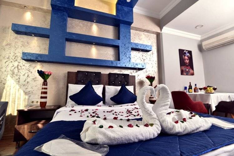Rays Hotel