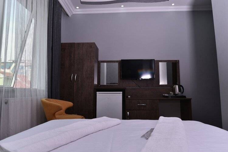 Rays Hotel