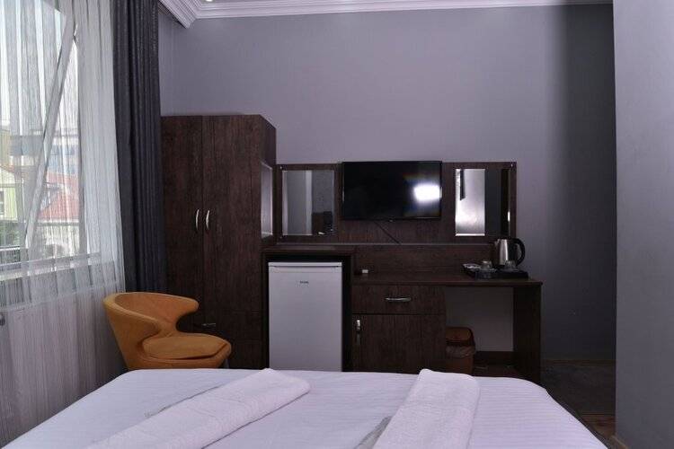 Rays Hotel
