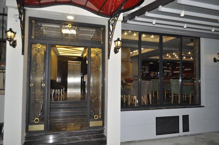 Shah Inn Hotel