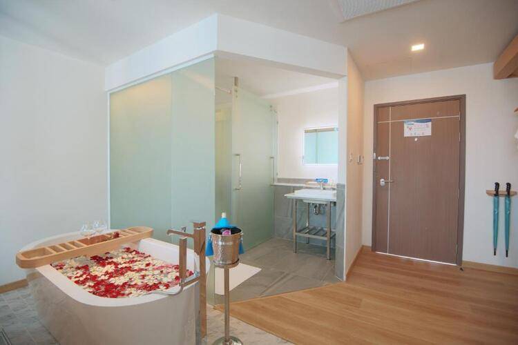 Infinity Aonang Krabi Villa & Hotel