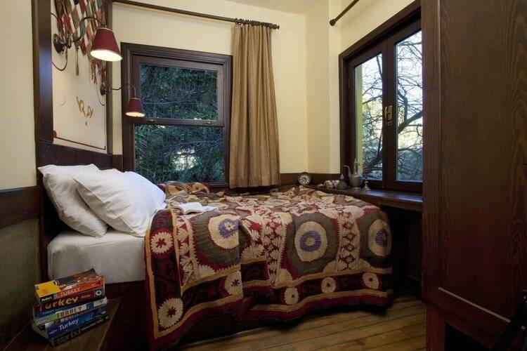 Hotel Empress Zoe