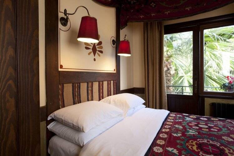Hotel Empress Zoe