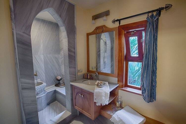 Hotel Empress Zoe
