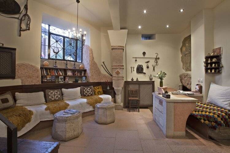 Hotel Empress Zoe