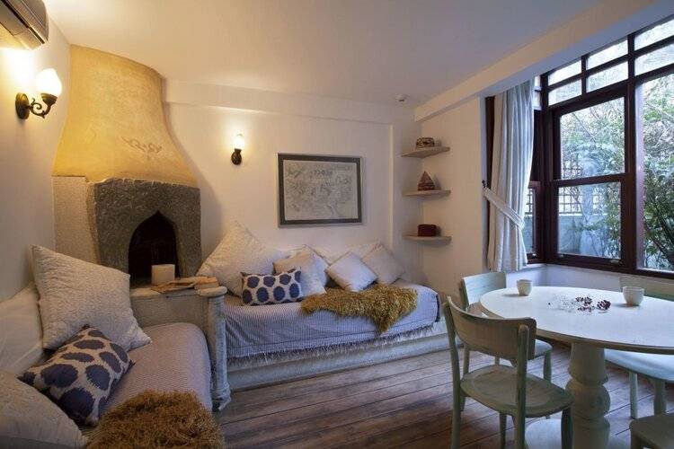 Hotel Empress Zoe