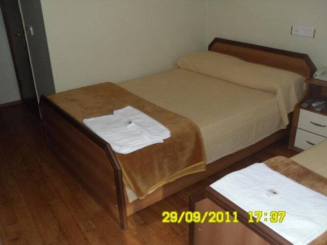 Paradise Hotel