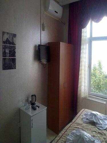 Ayroom