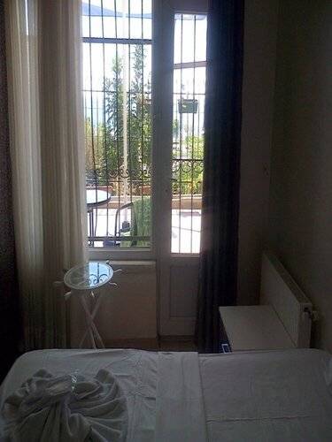 Ayroom