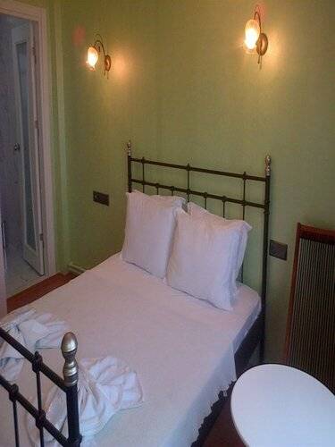 Ayroom