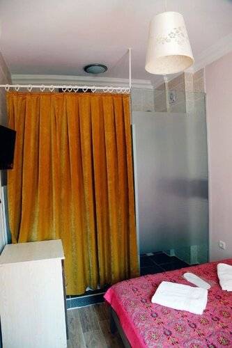 Ayroom
