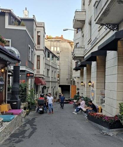 Galata Port Flat Company