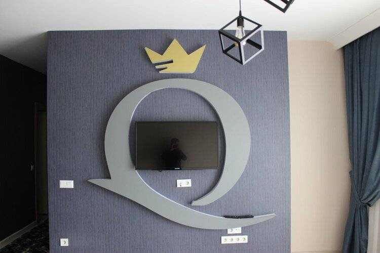 Quars Suite
