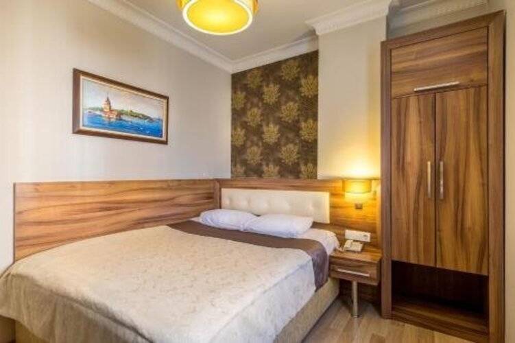 My Rose Hotel