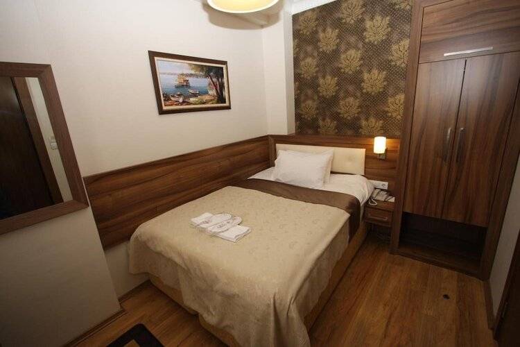 My Rose Hotel
