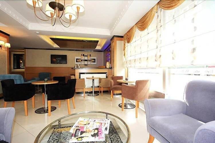 My Rose Hotel