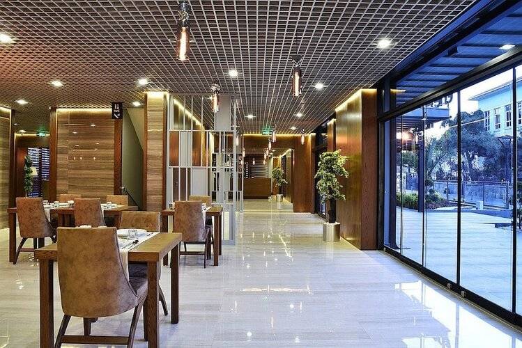 The Elegant Hotel