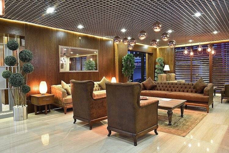 The Elegant Hotel