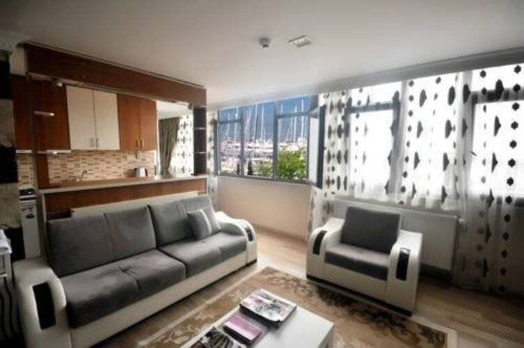 Holiday Business Otel