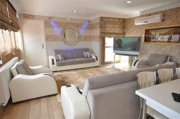 Holiday Business Otel