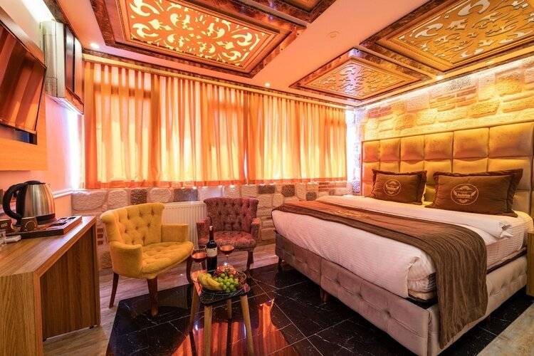 Holiday Business Otel