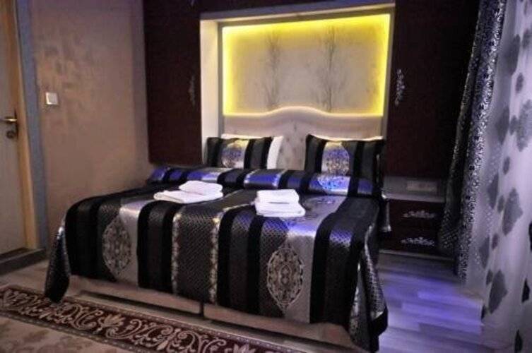 Holiday Business Otel