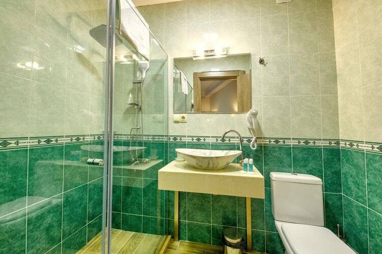 Gallery Inn