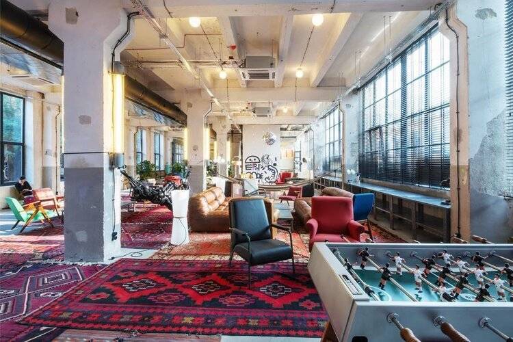 Fabrika Hostel & Suites