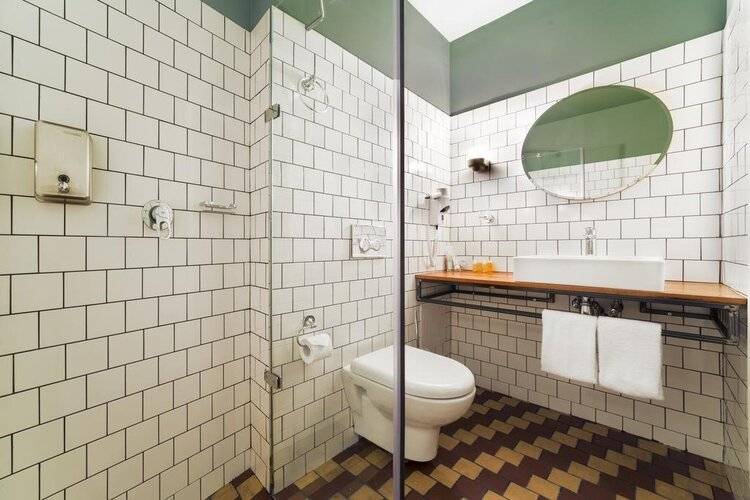 Fabrika Hostel & Suites