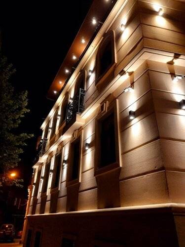 Silver 39 Corner