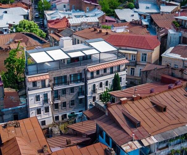 Silver 39 Corner