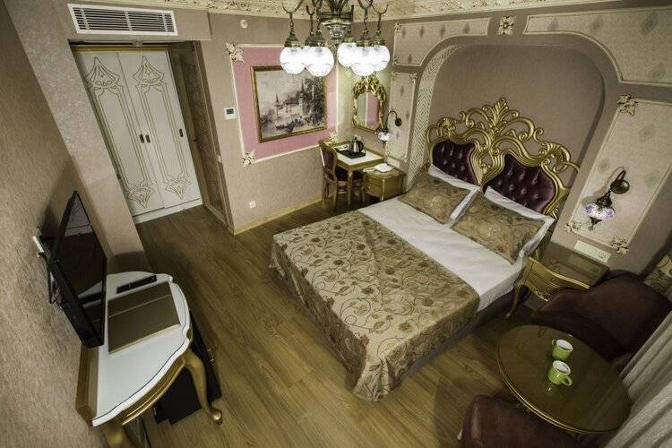 Phosphorion Hotel