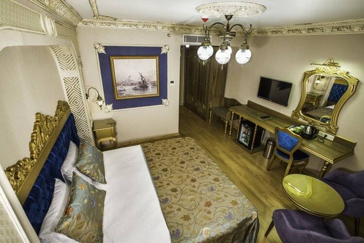 Phosphorion Hotel