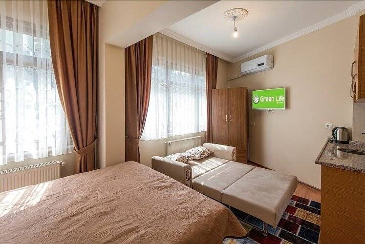 Green Life Apart Hotel