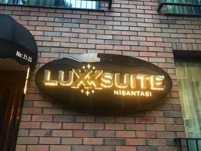 Luxx Suite