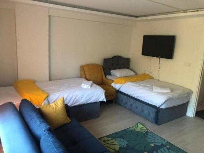 Luxx Suite