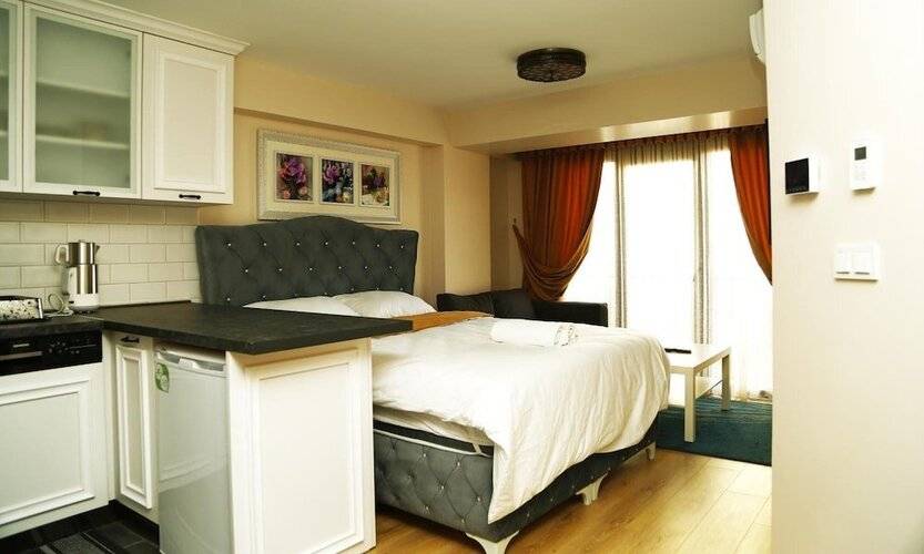 Luxx Suite