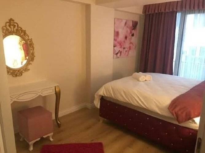 Luxx Suite